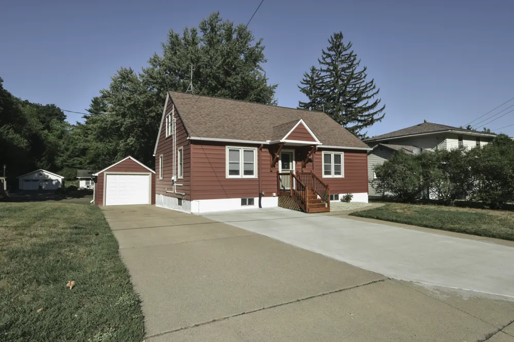 1616 Greenwood Street Red Wing, MN 55066
