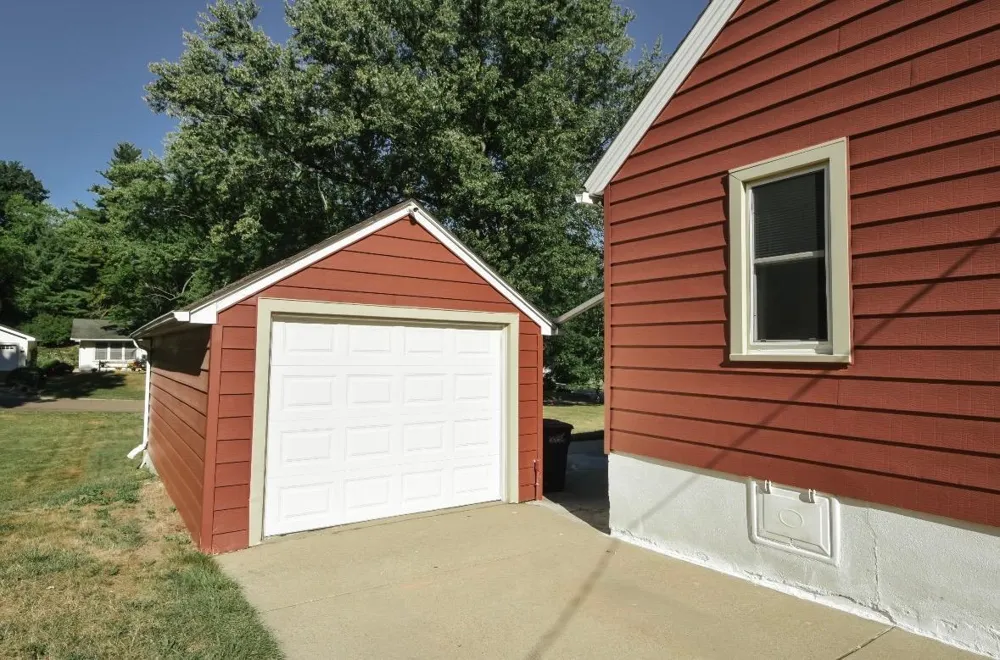 1616 Greenwood Street Red Wing, MN 55066