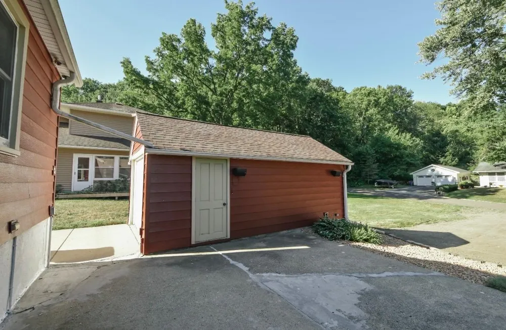 1616 Greenwood Street Red Wing, MN 55066