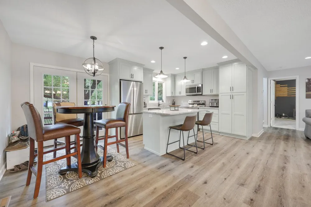1701 W River Street Monticello, MN 55362