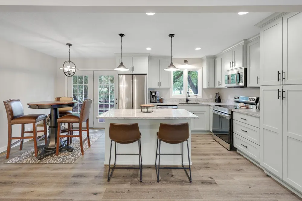 1701 W River Street Monticello, MN 55362