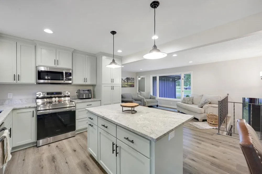 1701 W River Street Monticello, MN 55362