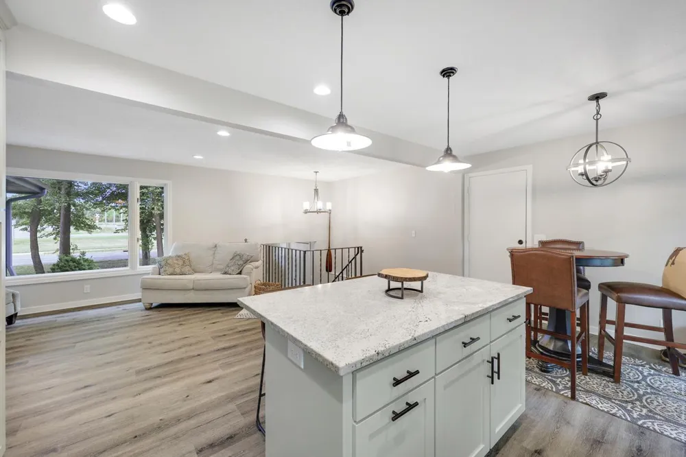 1701 W River Street Monticello, MN 55362