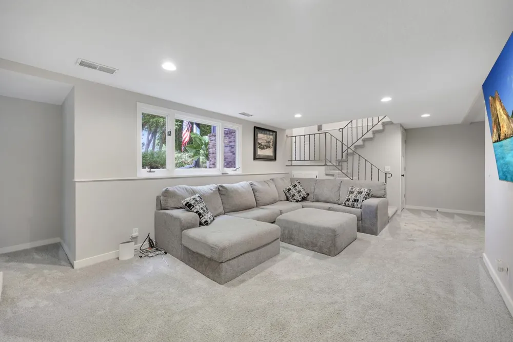 1701 W River Street Monticello, MN 55362