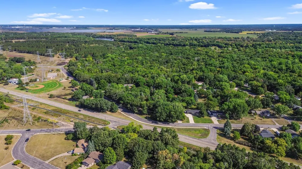 1701 W River Street Monticello, MN 55362