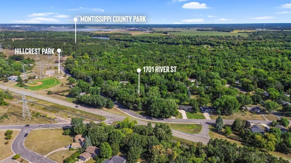 1701 W River Street Monticello, MN 55362