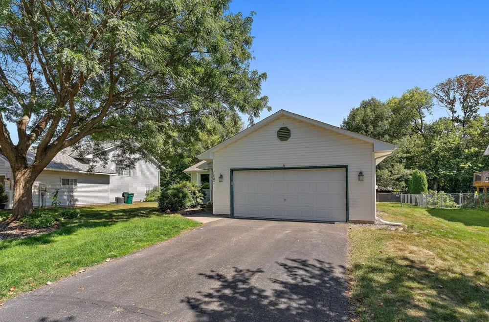 1507 Driving Park Road Stillwater, MN 55082