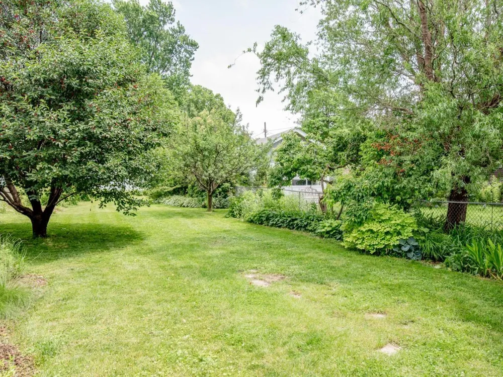 862 Holton Street Saint Paul, MN 55104