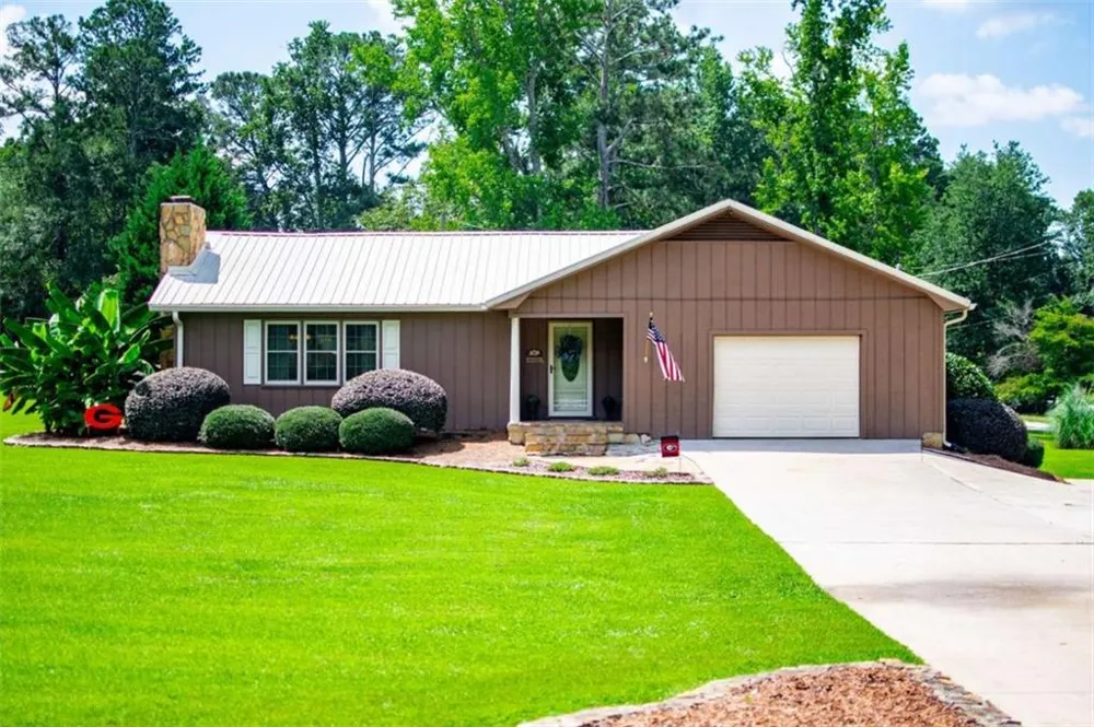 401 W Jonesville Road W Bowdon, GA 30108