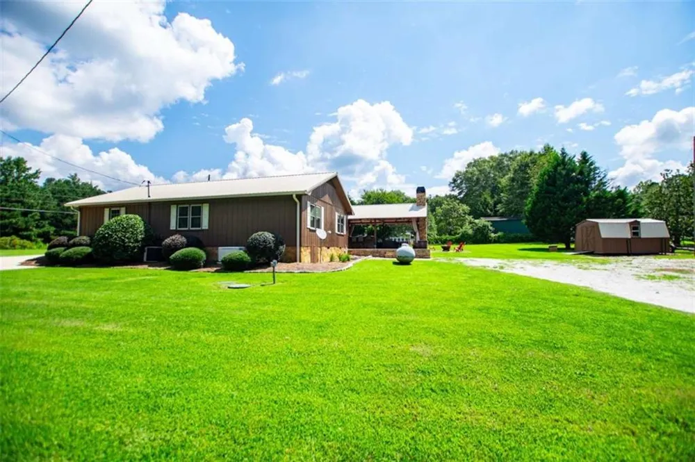 401 W Jonesville Road W Bowdon, GA 30108