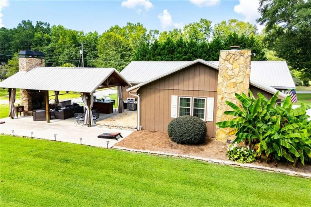 401 W Jonesville Road W Bowdon, GA 30108