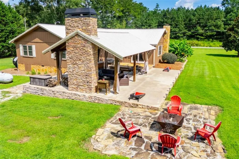401 W Jonesville Road W Bowdon, GA 30108