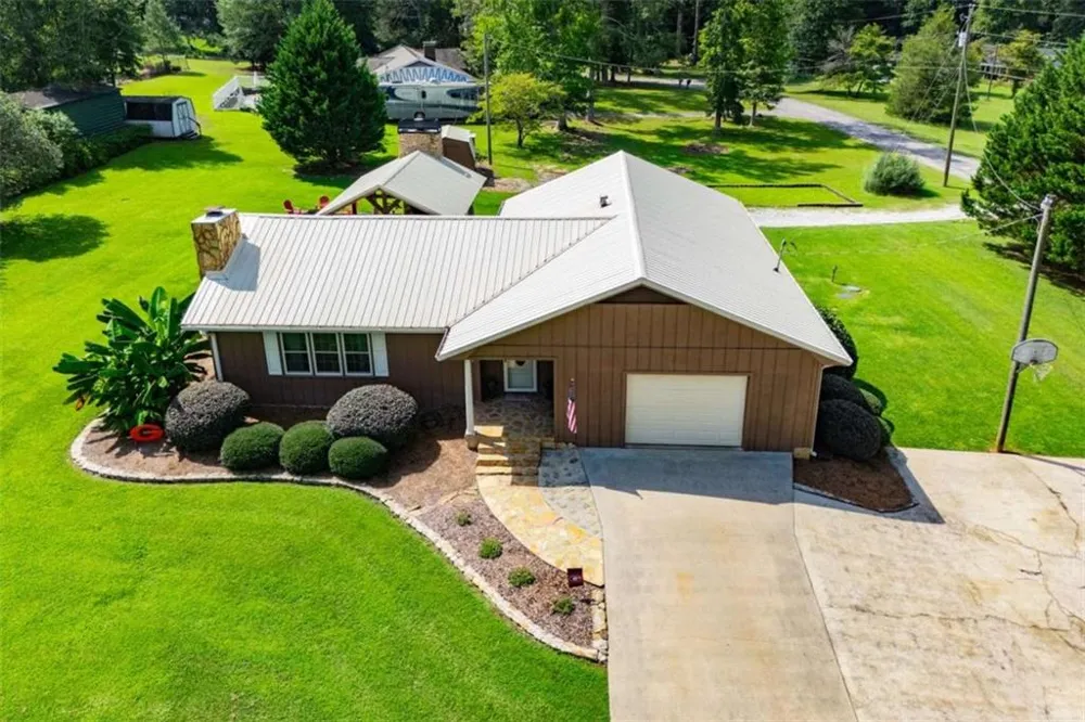401 W Jonesville Road W Bowdon, GA 30108
