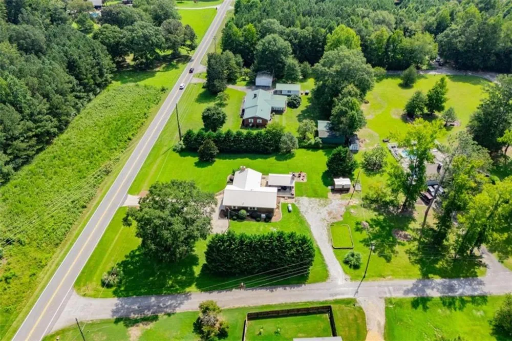 401 W Jonesville Road W Bowdon, GA 30108