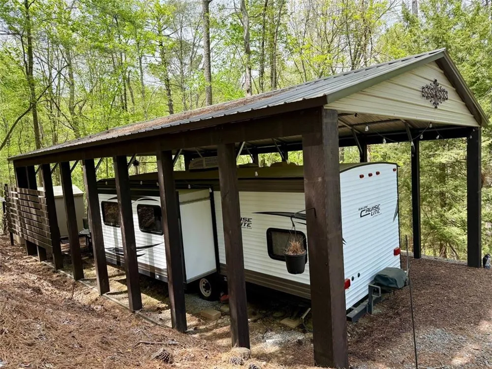 142 33rd Street Ellijay, GA 30540