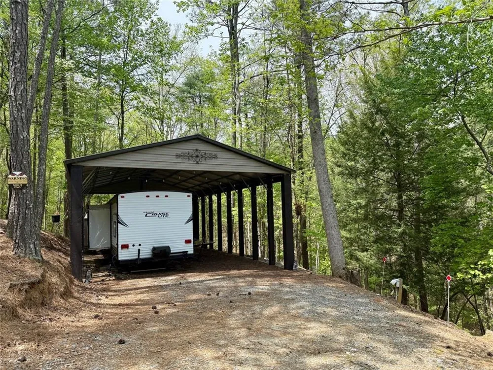 142 33rd Street Ellijay, GA 30540