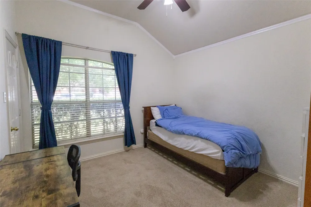 557 Willowview Drive Saginaw, TX 76179