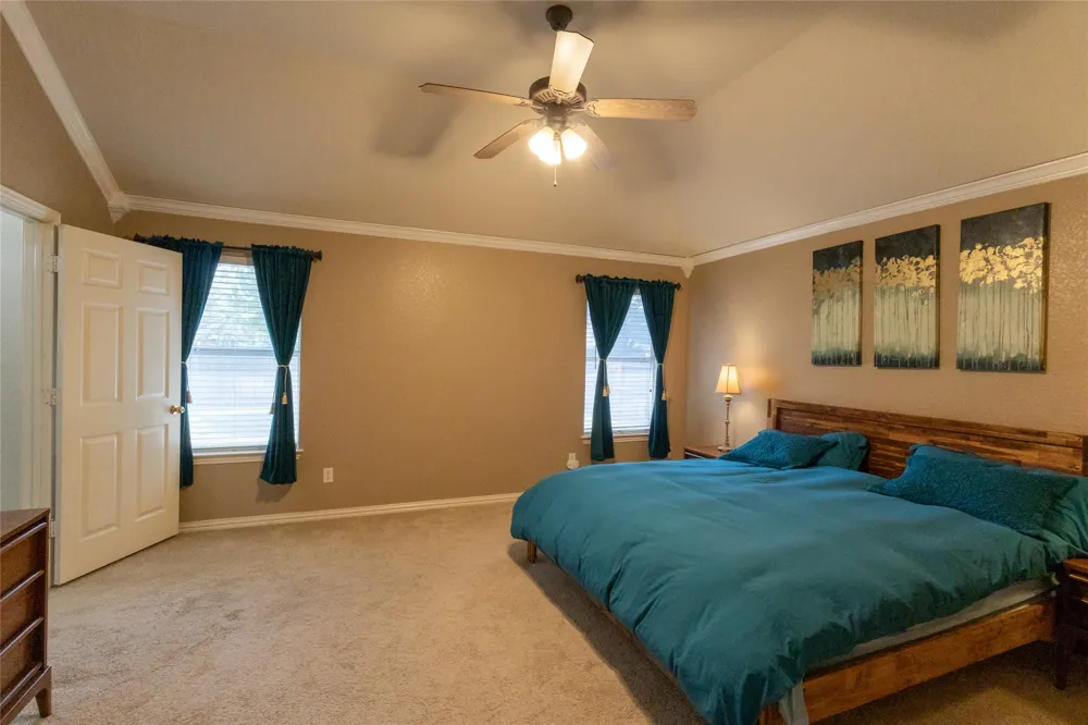 557 Willowview Drive Saginaw, TX 76179