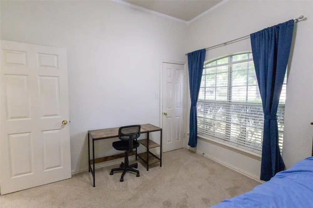 557 Willowview Drive Saginaw, TX 76179