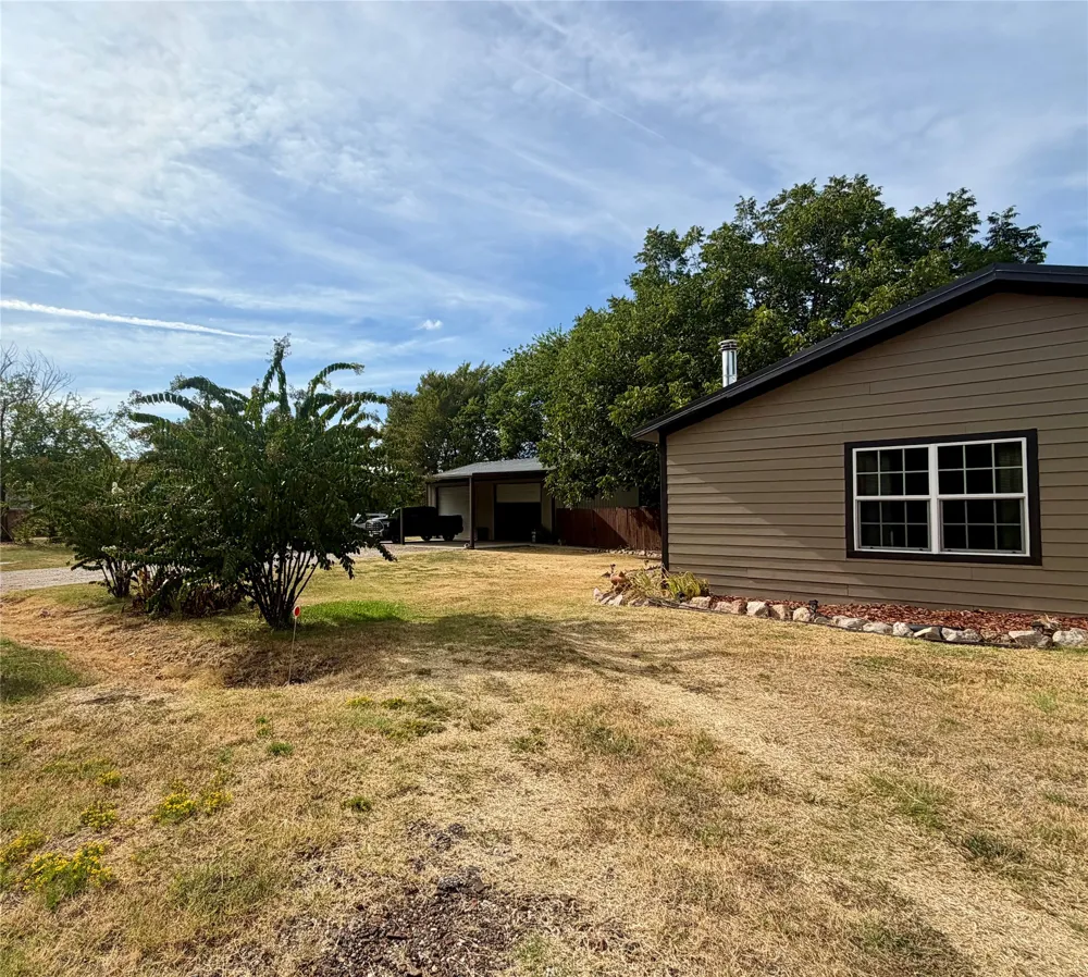 100 Nell Lane Yantis, TX 75497