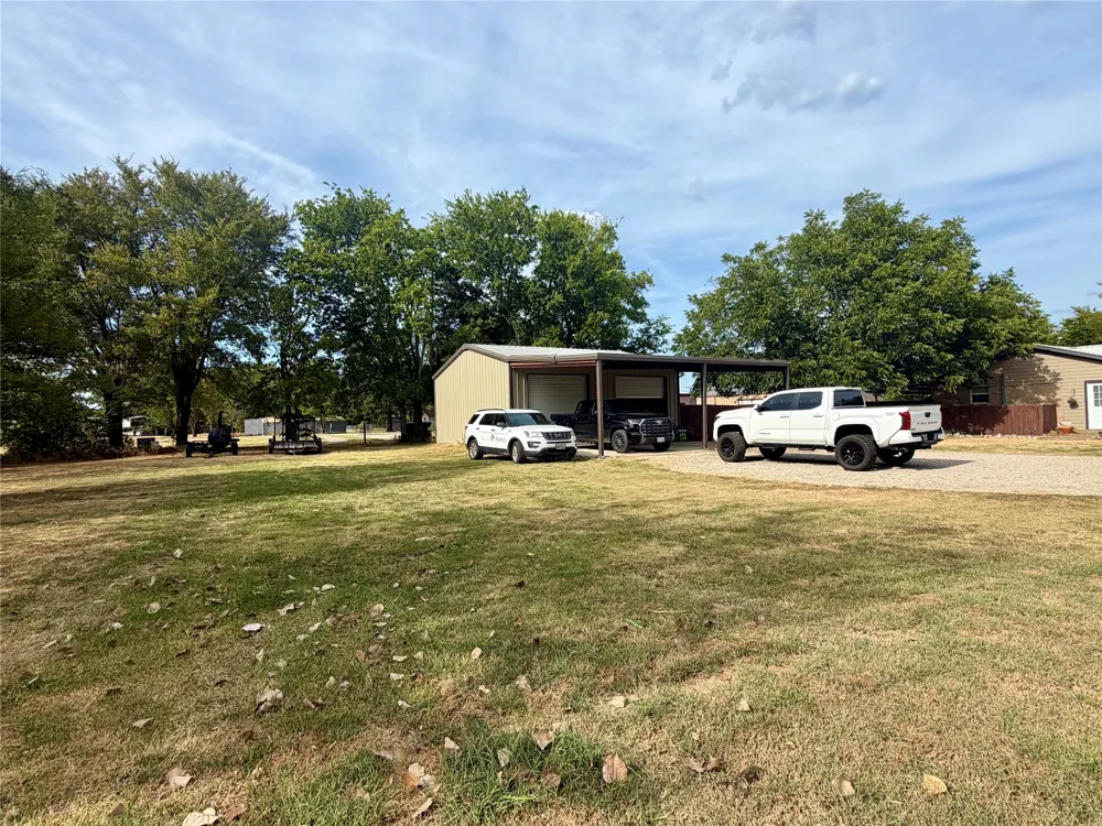 100 Nell Lane Yantis, TX 75497