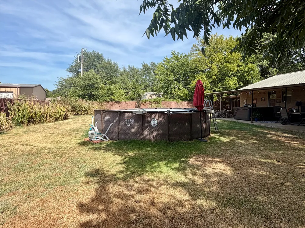100 Nell Lane Yantis, TX 75497