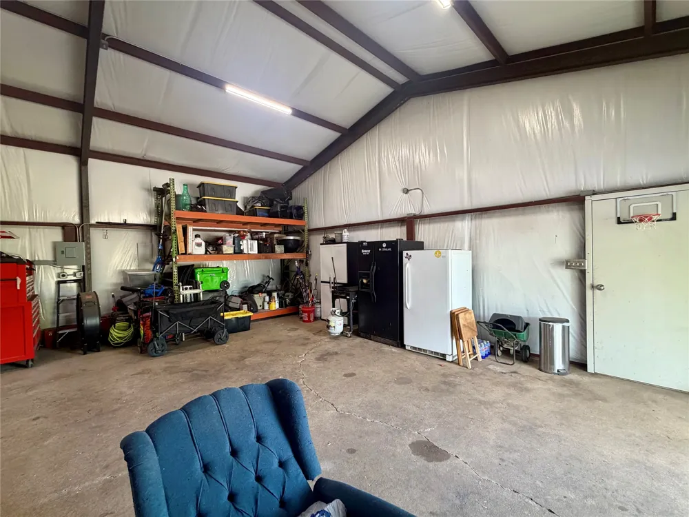 100 Nell Lane Yantis, TX 75497