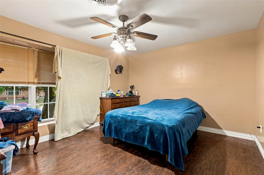 111 W Kenwood Drive Garland, TX 75041