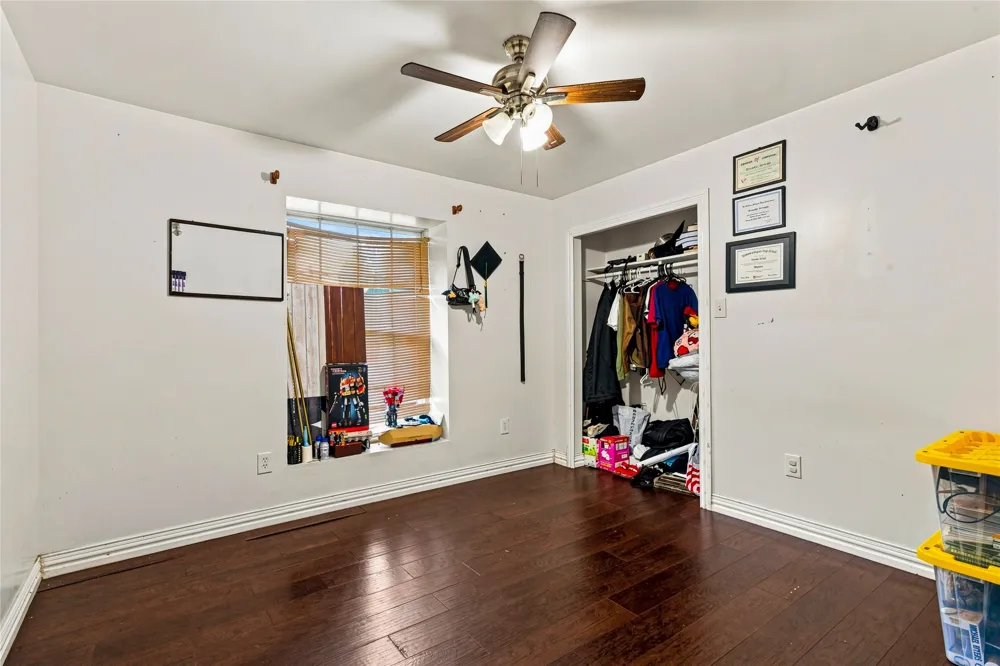 111 W Kenwood Drive Garland, TX 75041