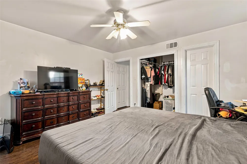111 W Kenwood Drive Garland, TX 75041