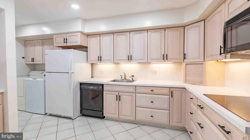 29 STONEHENGE CIRCLE #2 Pikesville, MD 21208