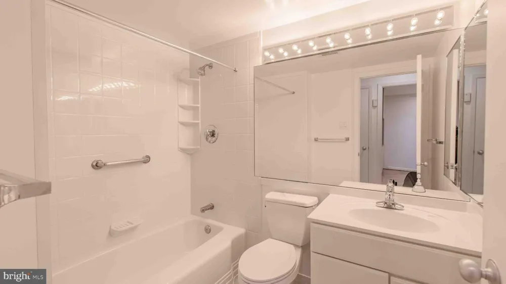 29 STONEHENGE CIRCLE #2 Pikesville, MD 21208