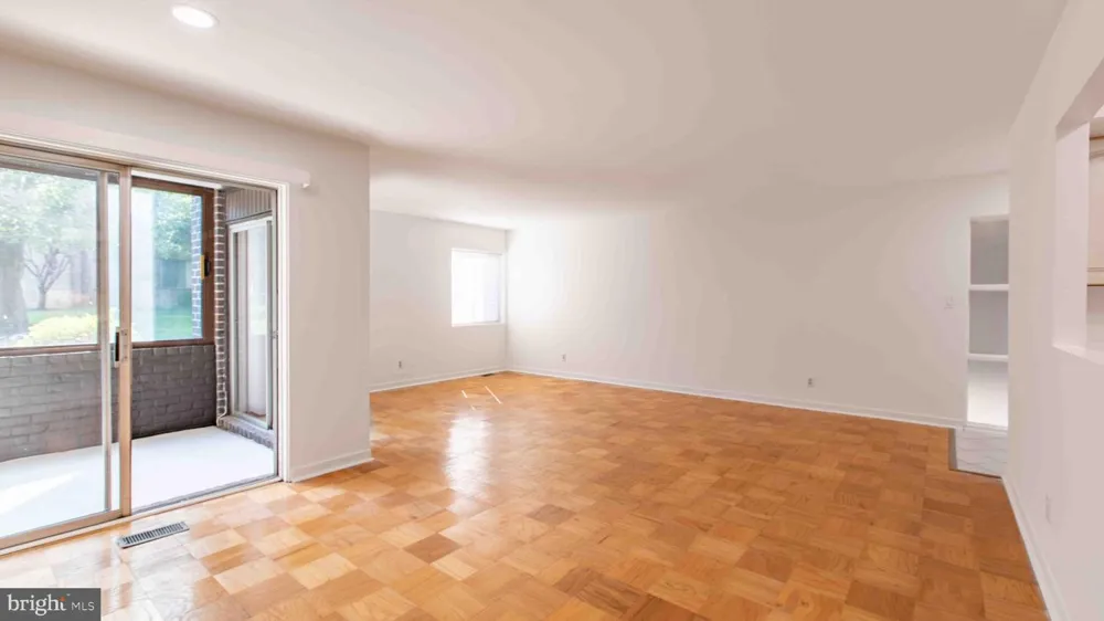 29 STONEHENGE CIRCLE #2 Pikesville, MD 21208