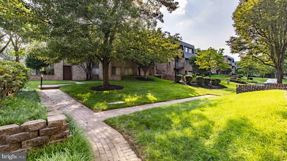 29 STONEHENGE CIRCLE #2 Pikesville, MD 21208