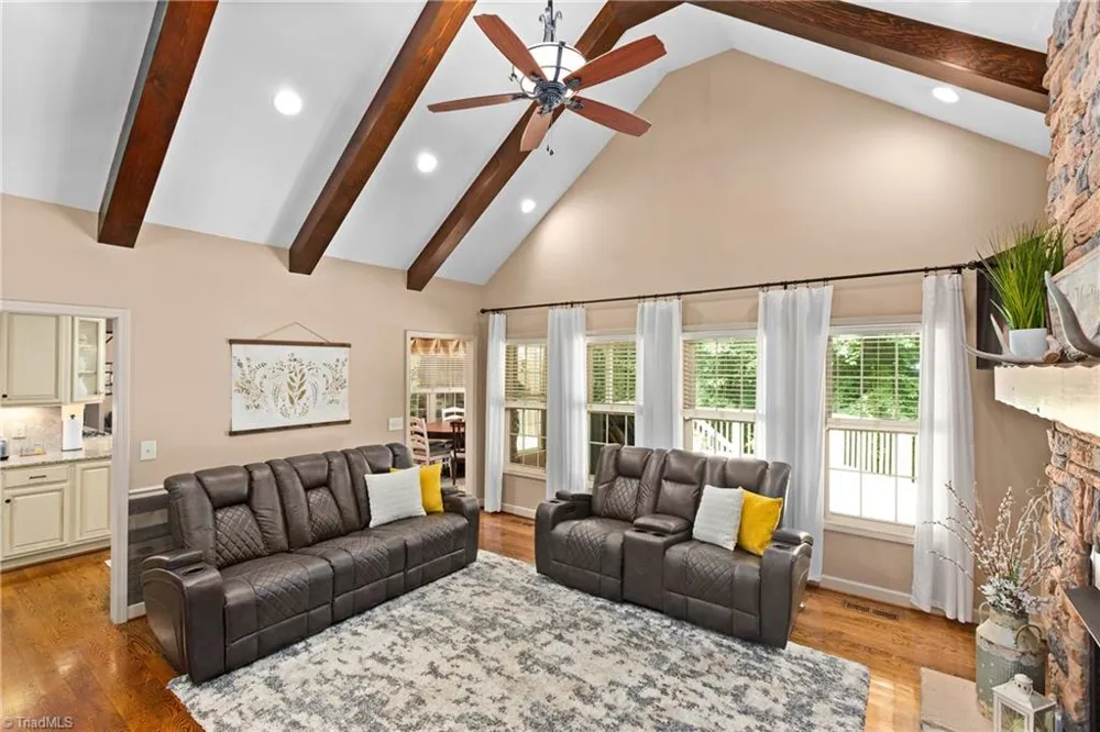 1215 Netterillo Drive Winston-Salem, NC 27103
