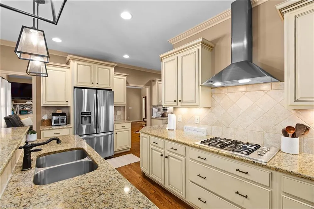 1215 Netterillo Drive Winston-Salem, NC 27103