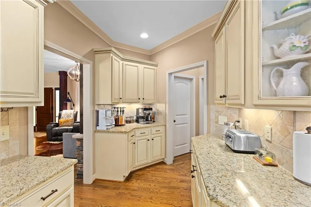 1215 Netterillo Drive Winston-Salem, NC 27103