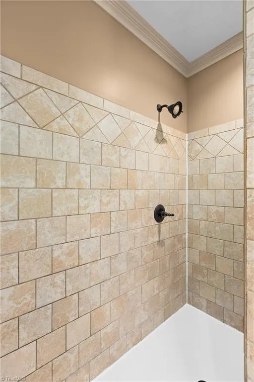 1215 Netterillo Drive Winston-Salem, NC 27103