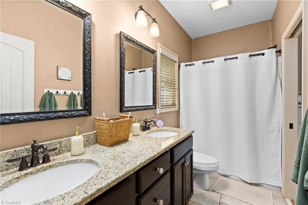 1215 Netterillo Drive Winston-Salem, NC 27103