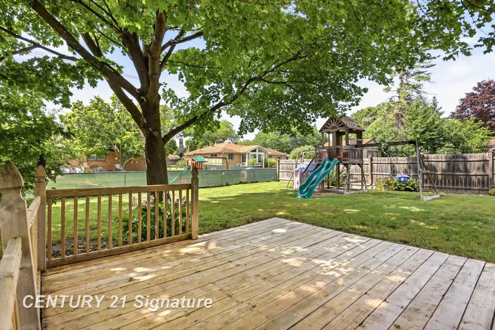 2805 Courtland Place Saginaw Charter Township, MI 48603