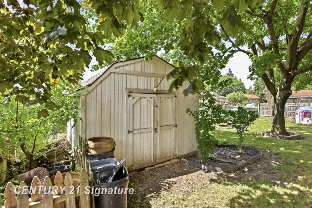 2805 Courtland Place Saginaw Charter Township, MI 48603