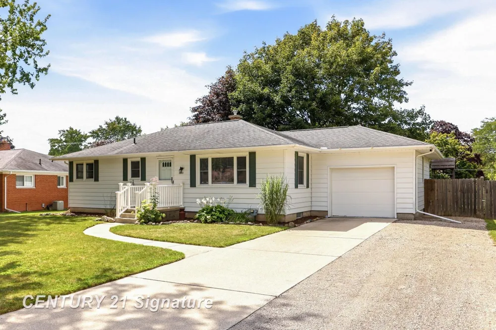 2805 Courtland Place Saginaw Charter Township, MI 48603