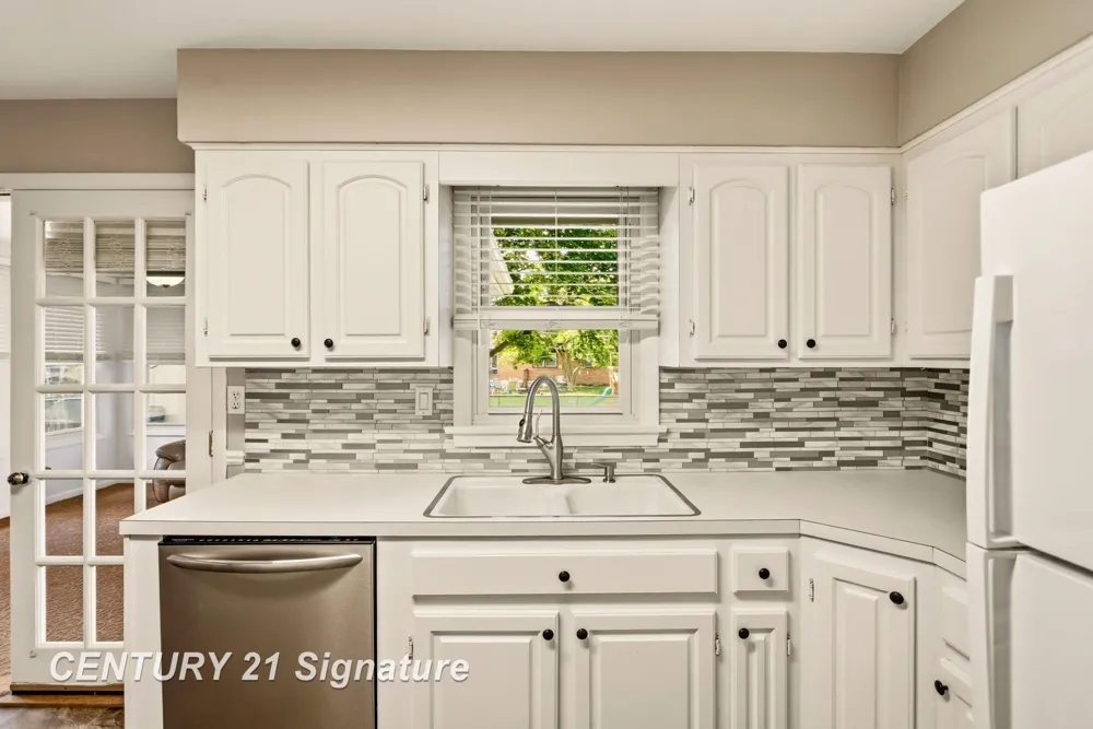 2805 Courtland Place Saginaw Charter Township, MI 48603