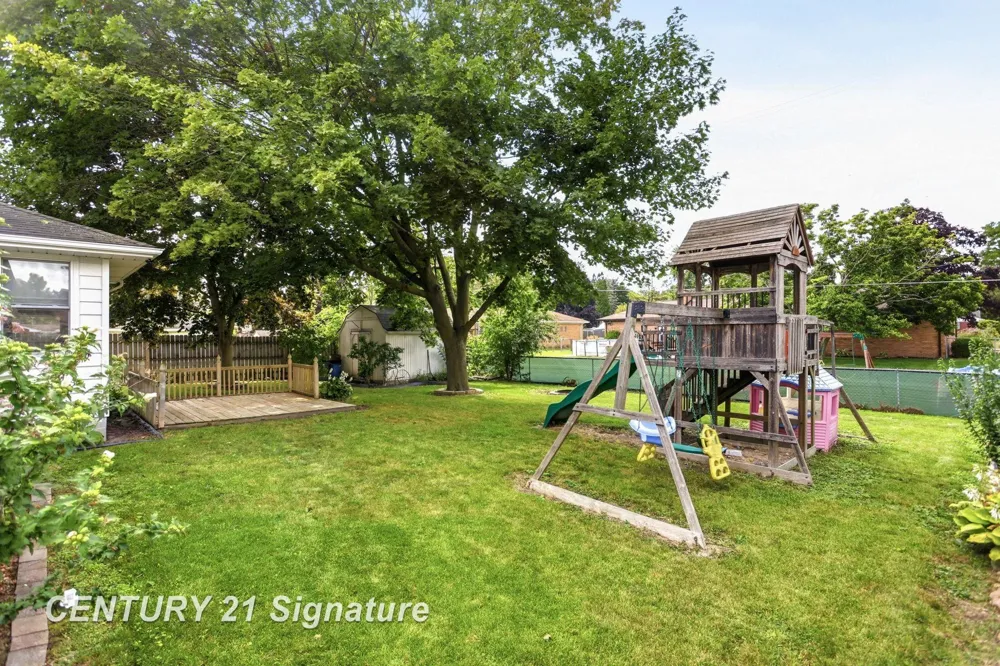 2805 Courtland Place Saginaw Charter Township, MI 48603