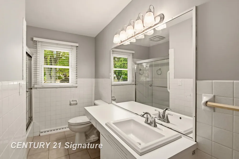 2805 Courtland Place Saginaw Charter Township, MI 48603