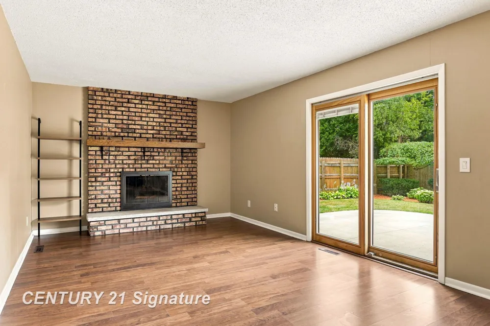 4331 Hilray Drive Saginaw Charter Township, MI 48638