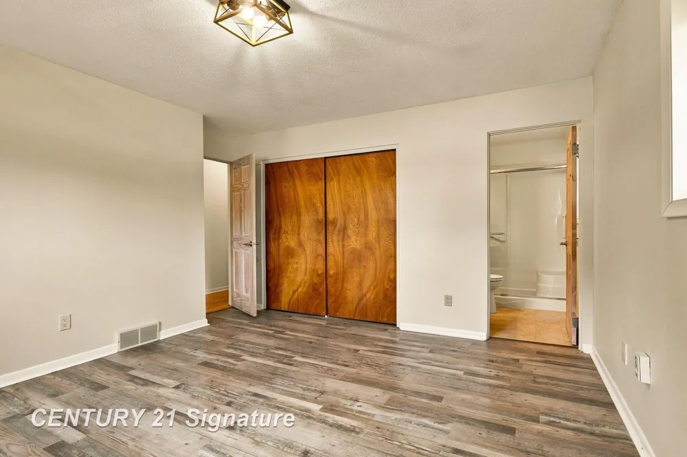 4331 Hilray Drive Saginaw Charter Township, MI 48638