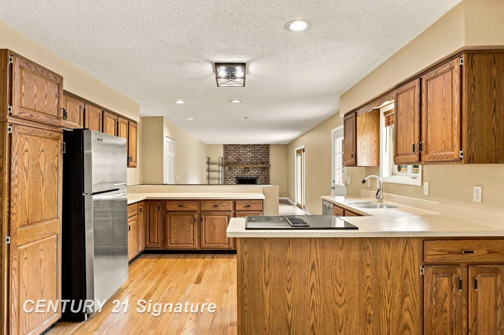 4331 Hilray Drive Saginaw Charter Township, MI 48638