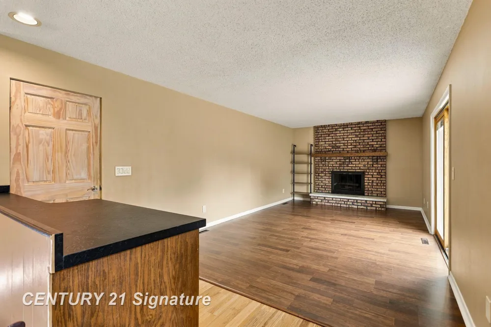 4331 Hilray Drive Saginaw Charter Township, MI 48638