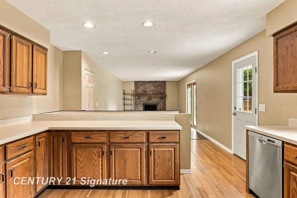 4331 Hilray Drive Saginaw Charter Township, MI 48638